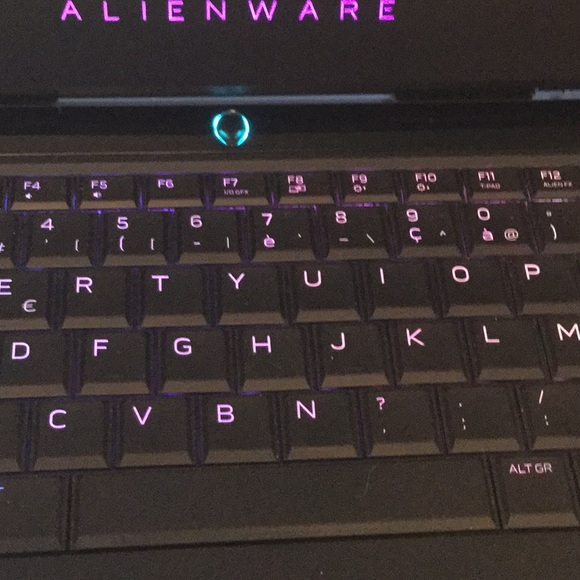 Meet your Posher, Julie - Picture 1 of 1